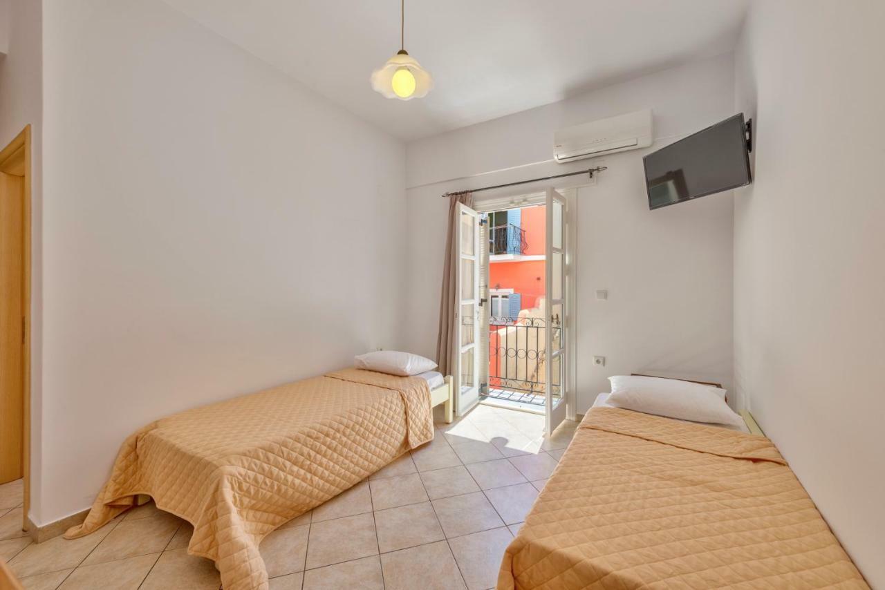 Ethrionplus Two Rooms Apartments Balconies 100 M From The Port Ermupoli Zewnętrze zdjęcie