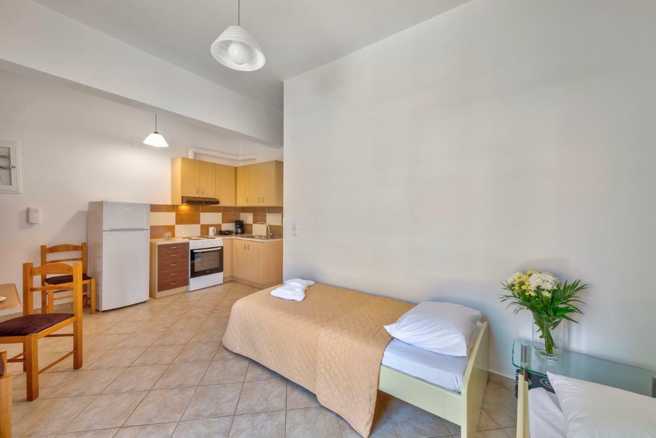 Ethrionplus Two Rooms Apartments Balconies 100 M From The Port Ermupoli Zewnętrze zdjęcie